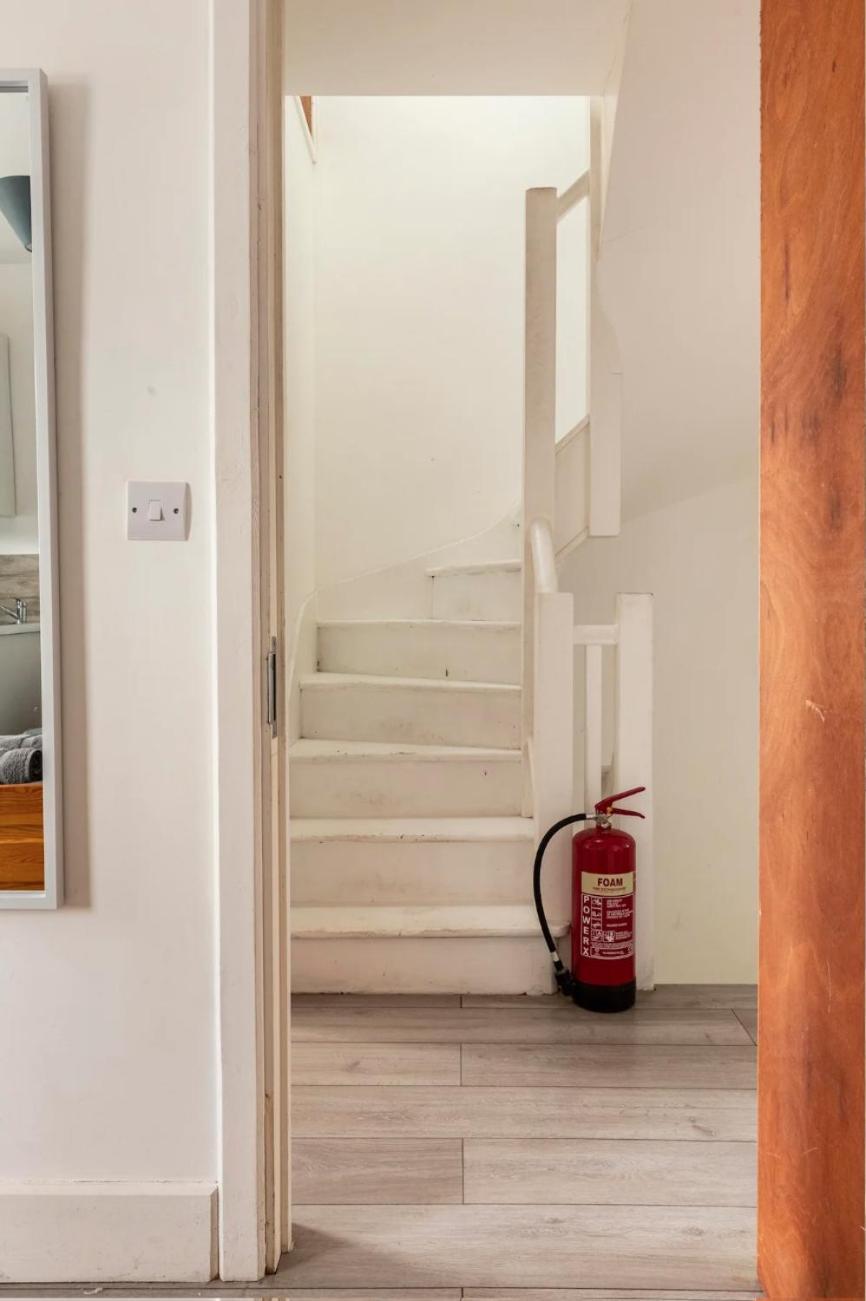 Double Room Edmonton Green, London N9 Exterior photo