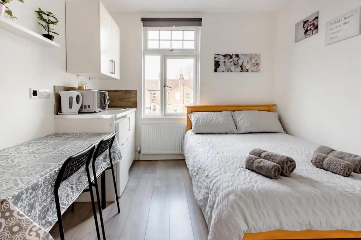 Double Room Edmonton Green, London N9 Exterior photo